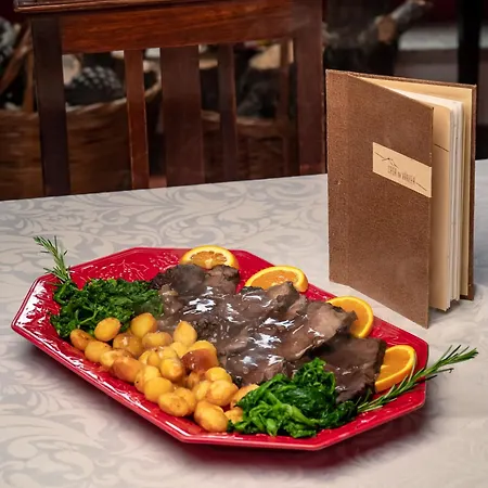 Casa Do Marujo E Casa Do Mirone