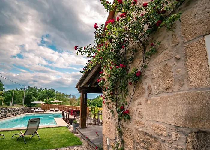 Casa Do Marujo E Casa Do Mirone Fornos de Algodres