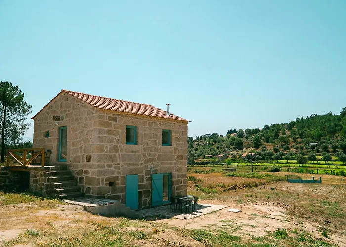 Casa Do Marujo E Casa Do Mirone * Fornos de Algodres